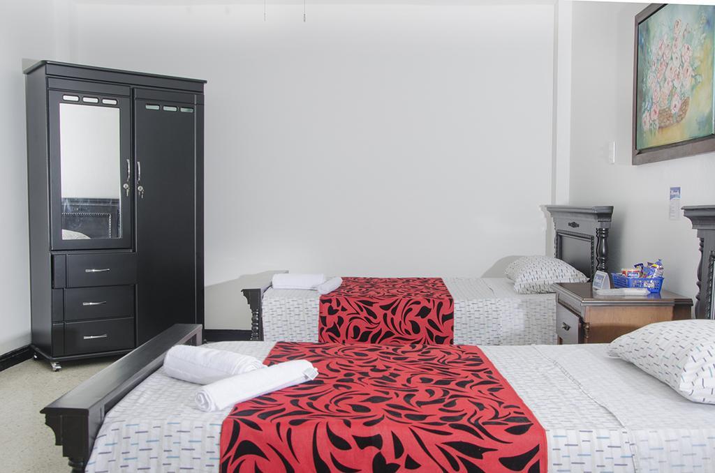 كالي Hostal Alameda الغرفة الصورة
