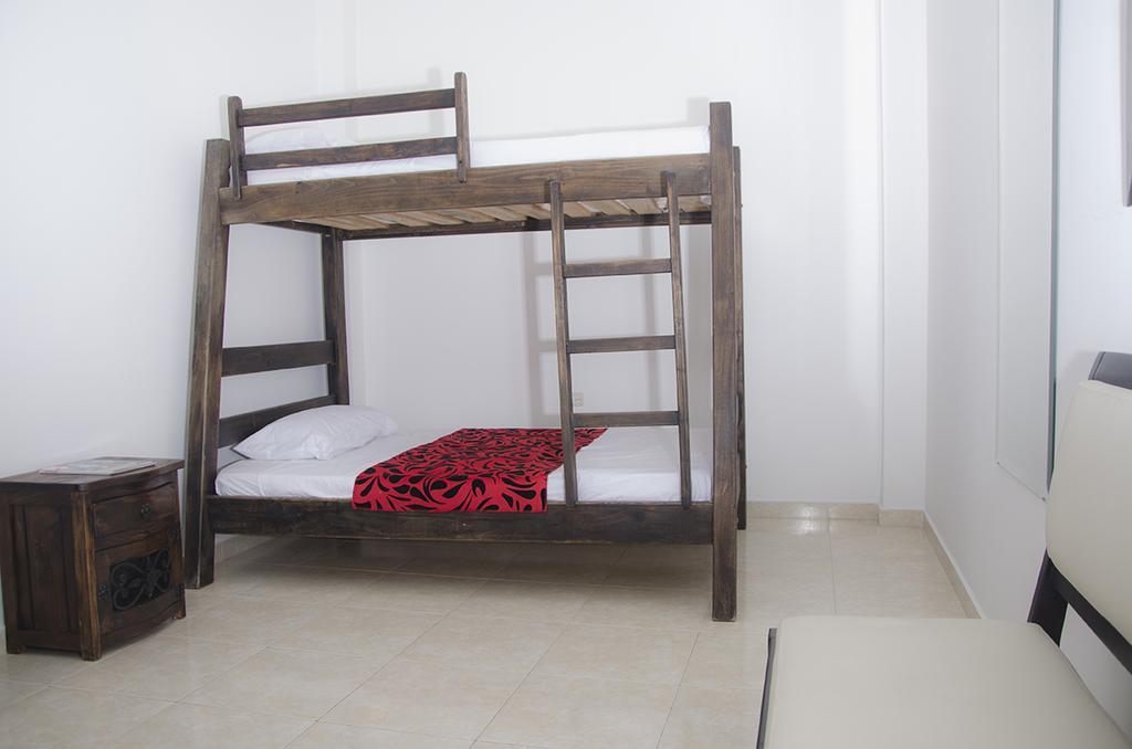 كالي Hostal Alameda المظهر الخارجي الصورة